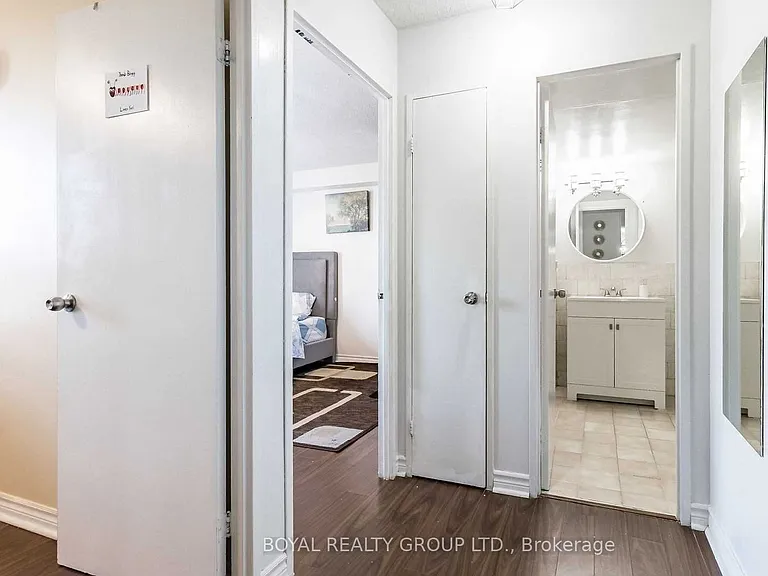 18 Knightsbridge Rd #303 — Photo 18