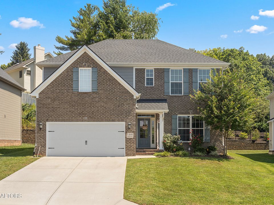 1st image of 1440 Mossy Rock Ln