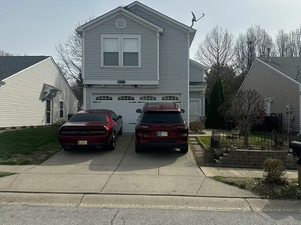 1241 Cutler Ln, Greenwood, IN 46143