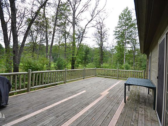 4th image of 861 Golf Cottage Dr