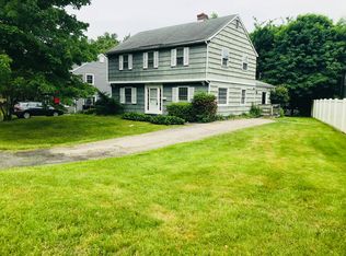 156 Shadow Ridge Rd, Stamford, CT 06905