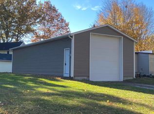 1102 Drover St, Huntington, IN 46750