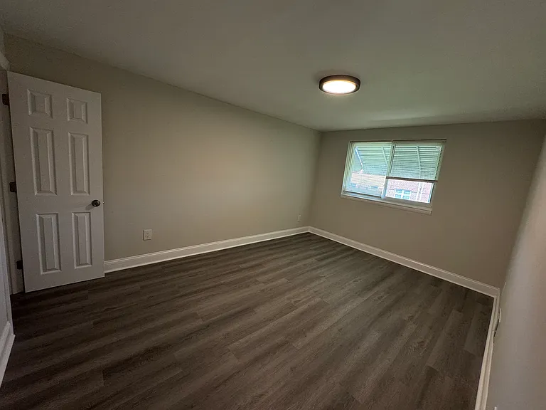 1633 Powell Rd — Photo 20