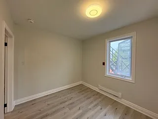 785 Main St E #3 — Photo 4
