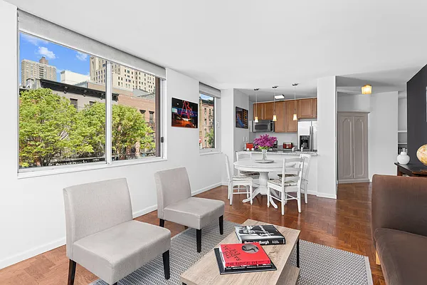 Sold by Sotheby's International Realty | media 2