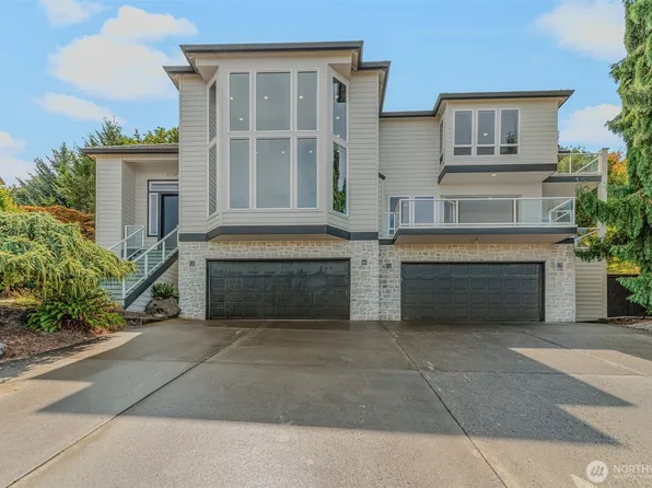 2222 NW Iris Court, Camas, WA 98607