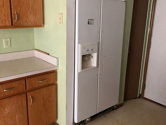 2nd image of 365 Elizabeth Dr Unit 365
