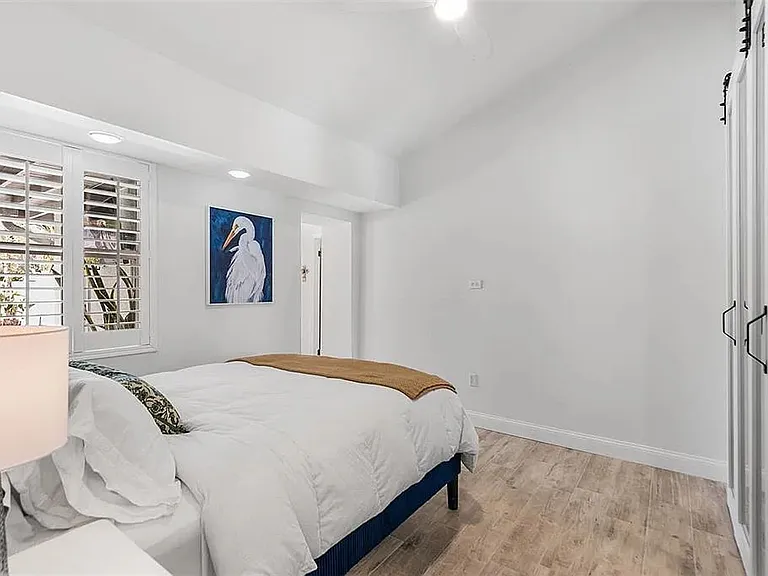 14024 N Bayshore Dr — Photo 24