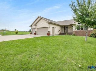 705 N Archer Dr, Sioux Falls, SD 57103