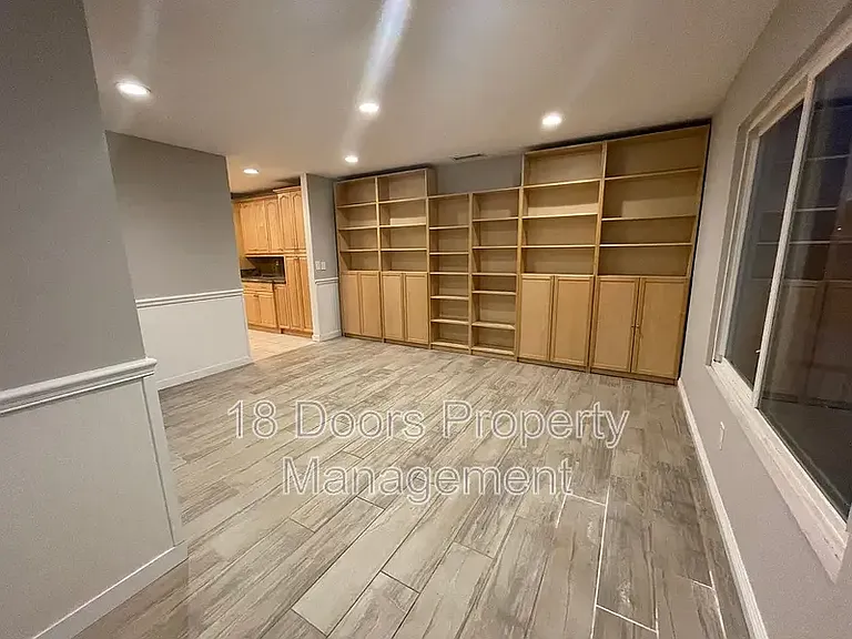 8776 Pagoda Way — Photo 6