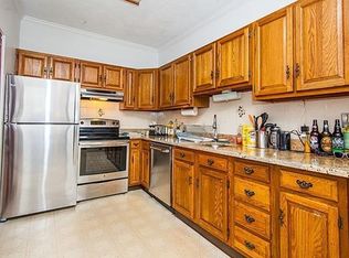 34 S Russell St APT 3F, Boston, MA 02114