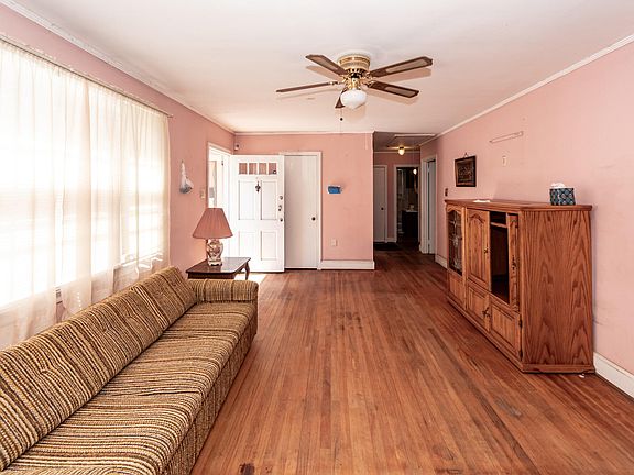 5th image of 1538 Bexley St