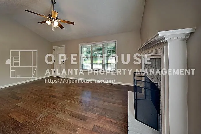 97 Due West Pl — Photo 3