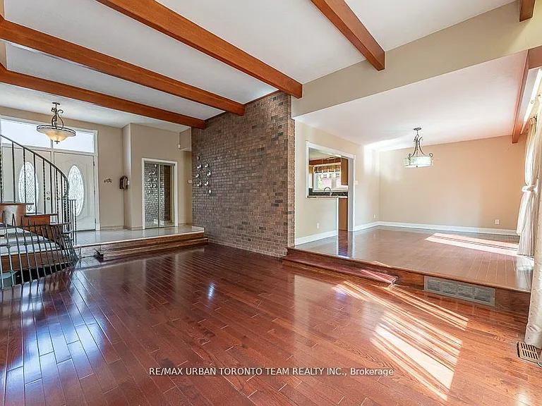 35 Brumwell St — Photo 18