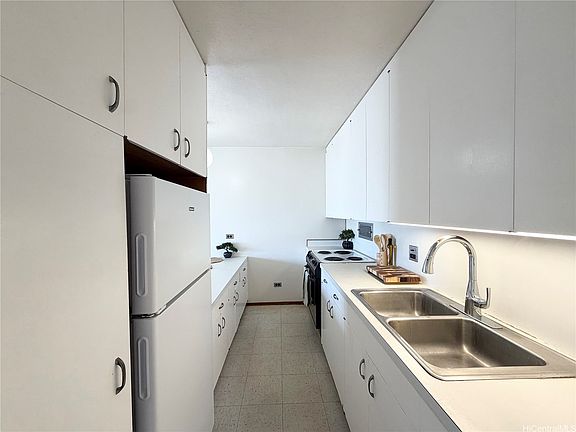 2nd image of 1515 Nuuanu Ave APT 1855