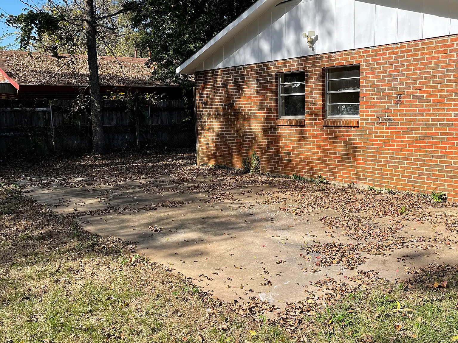3 bed, 1000 sqft, $750 — Photo 2