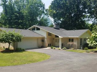 296 E Crestwood Dr, Washington, IN 47501
