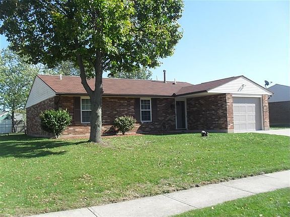 4th image of 8474 Schoolgate Dr