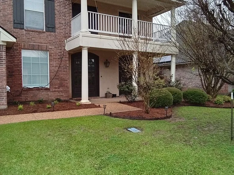 210 Captain Hm Shreve Blvd — Photo 3