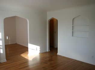 5216 Pierce St, Omaha, NE 68106