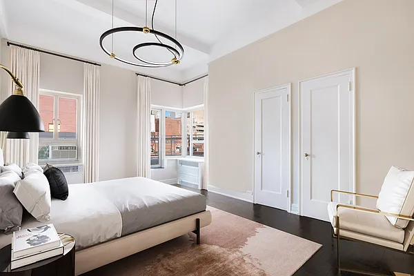 Sold by Compass | media 31