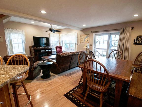 5th image of 120 White Pines Dr
