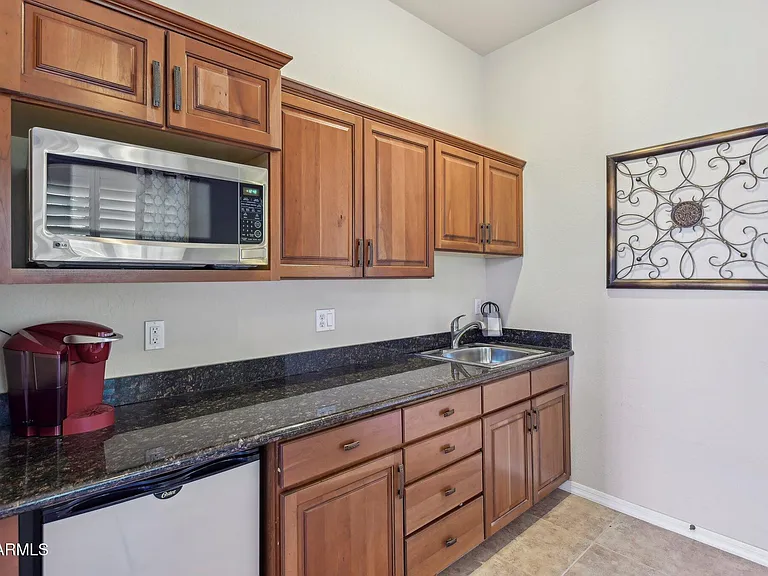 351 N Cloverfield Cir — Photo 45