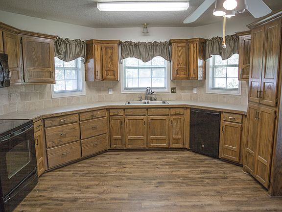 Wow! Great cabinet space!