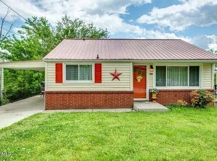 1512 Cecil Ave, Knoxville, TN 37917