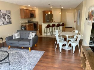 1221 Broad St APT 2, Saint Joseph, MI 49085