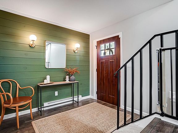 5th image of 262 Kensington Pl