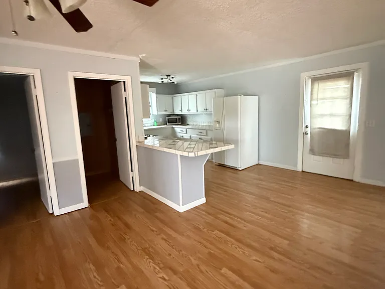 90 Delta Dr — Photo 6