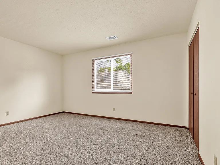2 Bedroom