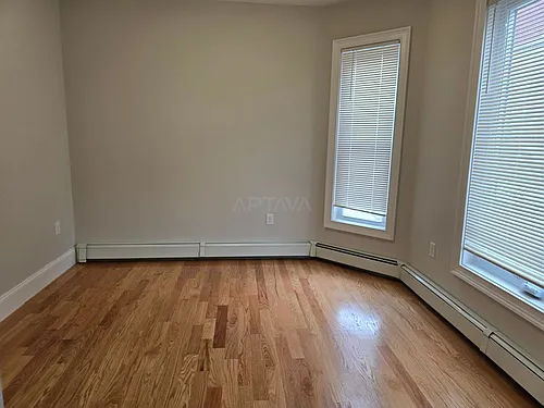 58 Hawthorne St #1 Photo 1