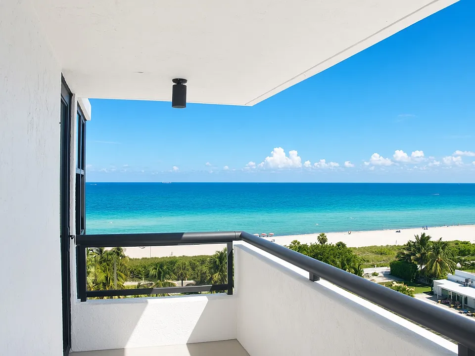 2555 Collins Ave #914