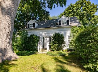 10 Pleasant St, Kennebunkport, ME 04046