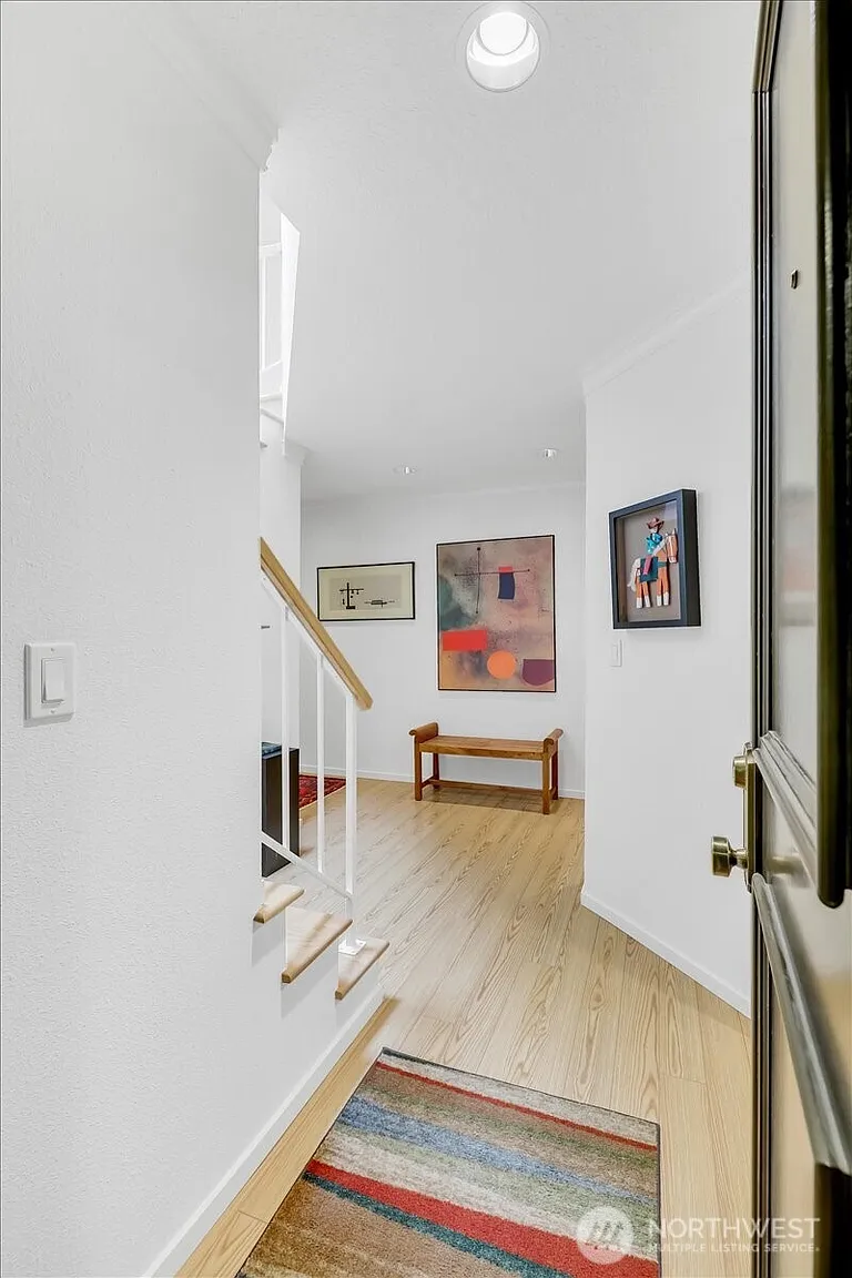 401 100th Avenue NE #317 photo 1