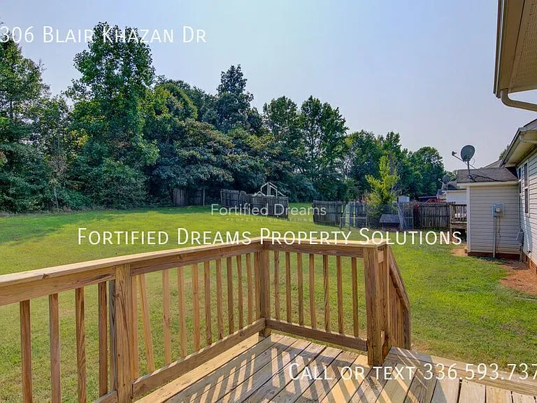 2306 Blair Khazan Dr — Photo 22