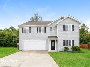 2900 Sussex Dr, High Point, NC 27260