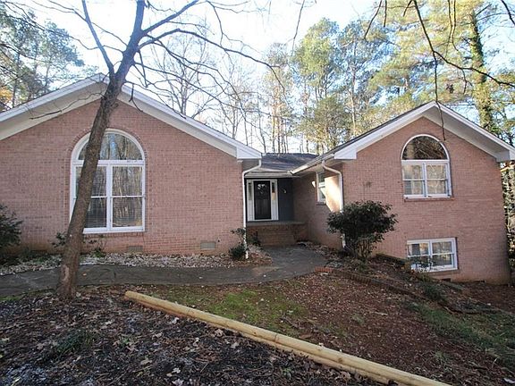 2nd image of 1174 Johnson Cir