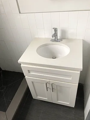 Rented by In Haus LLC | media 47