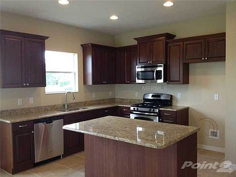 3rd image of 12113 Forest Park Cir
