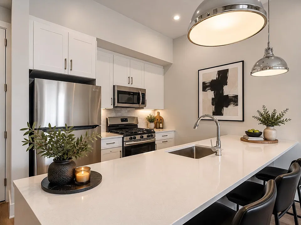 667-665 Grand St #308