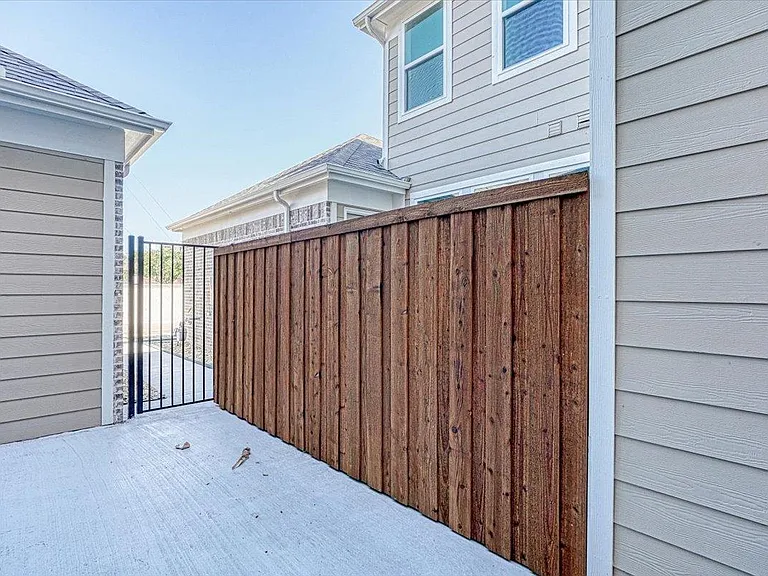 4932 McKinney Hollow Dr — Photo 42