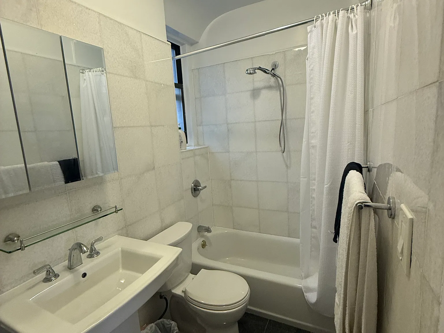 90 Thompson Street — Photo 3