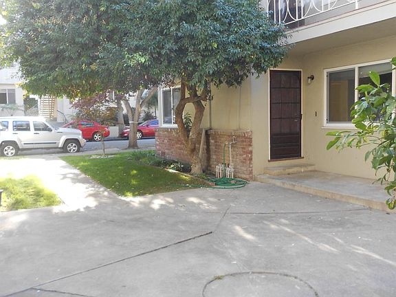 5th image of 211 Ramona St