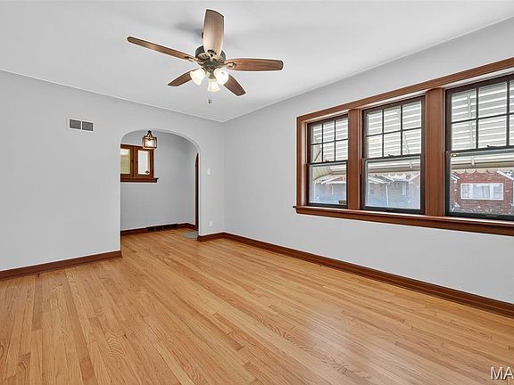 3rd image of 5949 Era Ave