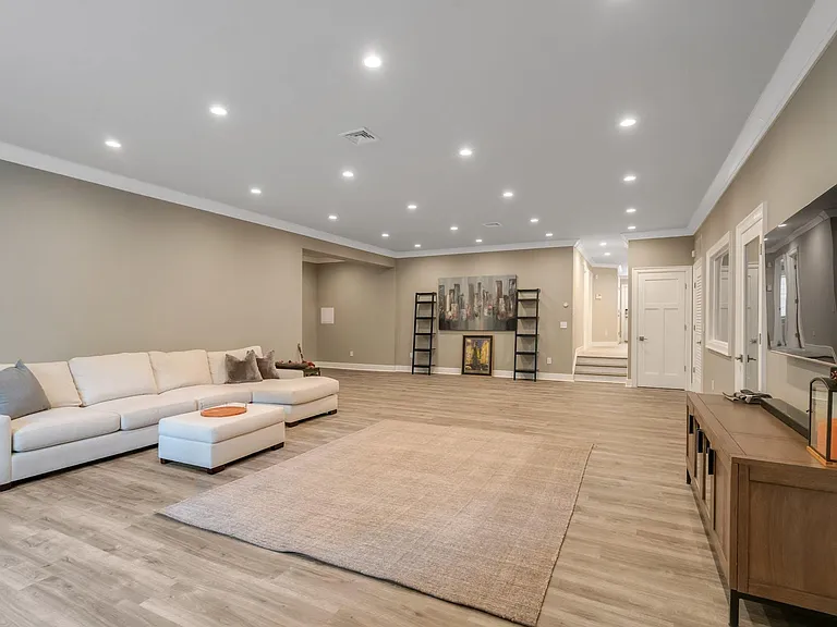 4 Brookview Ct — Photo 29