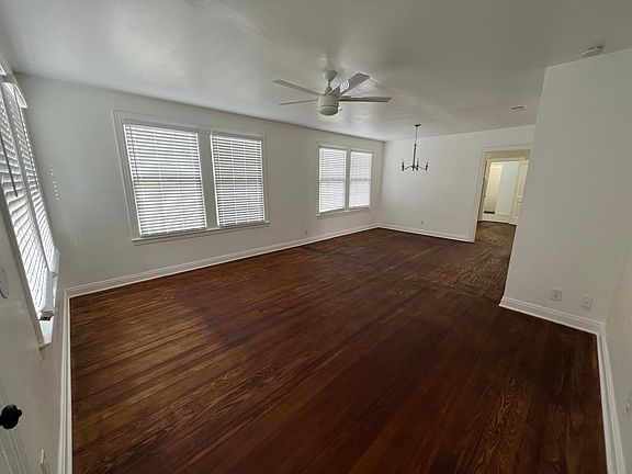 Entrance, living space and dining area