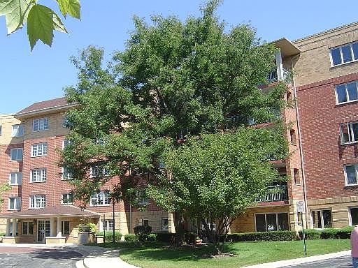 1st image of 730 Creekside Dr Unit 109